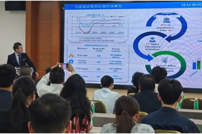 Foshan shahrida "O'zbekiston hududlari – Foshan: investitsiya, savdo va turizm hamkorligi" mavzusida biznes-forum o'tkazildi