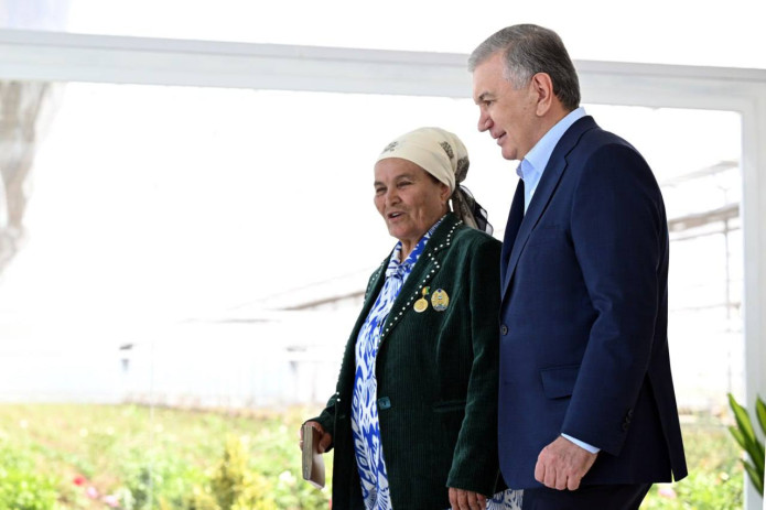 Oyimjan Otajanovaga "O‘zbekiston Respublikasida xizmat ko‘rsatgan qishloq xo‘jaligi xodimi" faxriy unvoni berildi