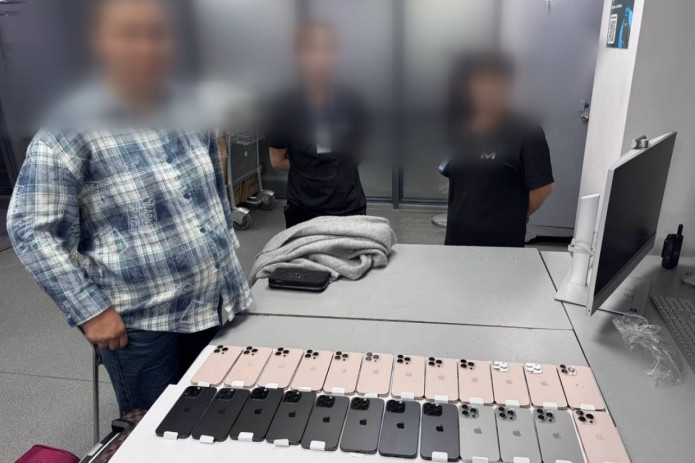 Toshkent aeroportida 227 mln so‘mlik iPhone‘larni yashirincha olib kirayotgan shaxslar aniqlandi