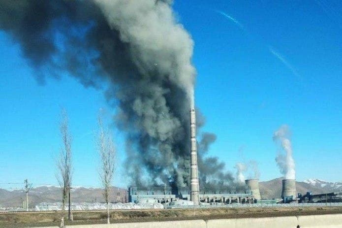 В пятом энергоблоке Ново-Ангренской теплоэлектростанции вспыхнул пожар
