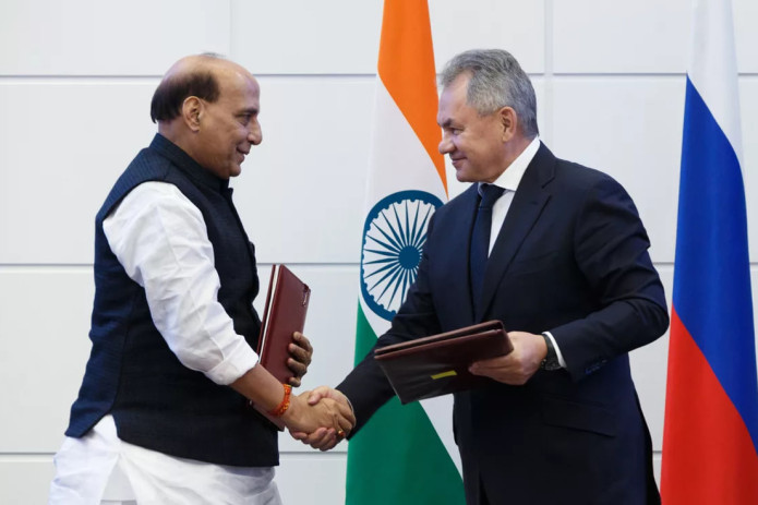 Rossiya va Hindiston mudofaa shartnomasini imzoladi
