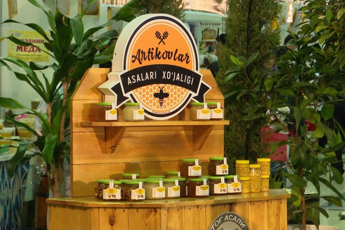 В Ташкенте проходит праздник мёда и выставка-ярмарка продукции пчеловодства