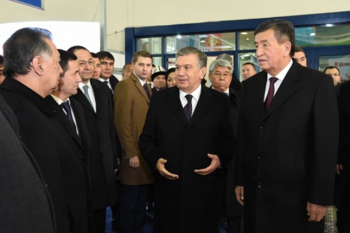 Президент Кыргызстана посетил Узэкспоцентр