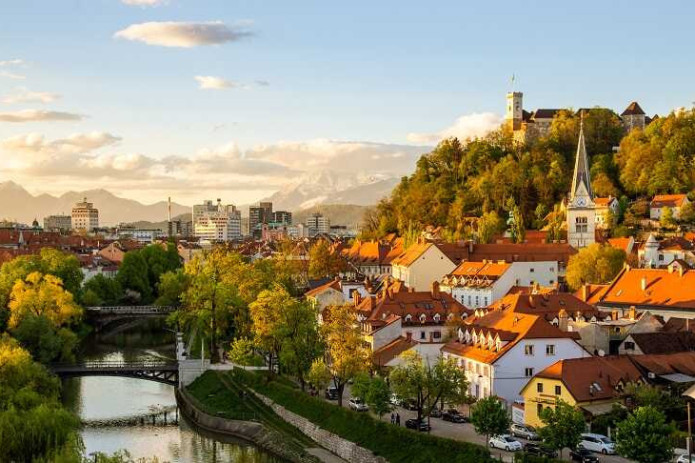 O‘zbekistonliklar Sloveniyadagi qurilish ishlariga taklif etilmoqda. Ish haqi — 1000 yevro