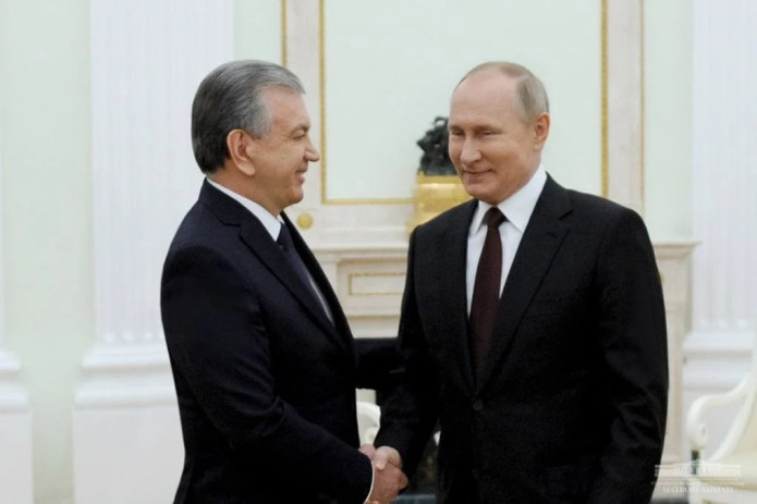 Vladimir Putin Shavkat Mirziyoyevni Navro‘z bayrami bilan qutladi