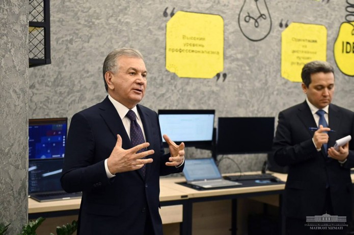Shavkat Mirziyoyev raqamli texnologiyalar sohasidagi natijalar va rejalar bilan tanishdi