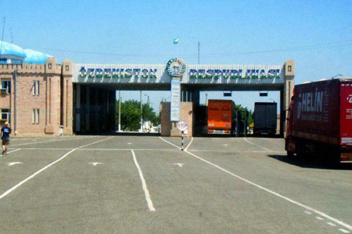 Узбекистан возобновит деятельность ряда пунктов пропуска на границе с Таджикистаном