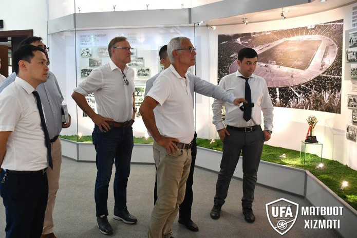 Эктор Купер ўзбек футболи билан яқиндан танишишни бошлади