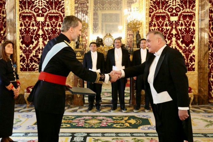 Посол Узбекистана вручил верительные грамоты Королю Испании