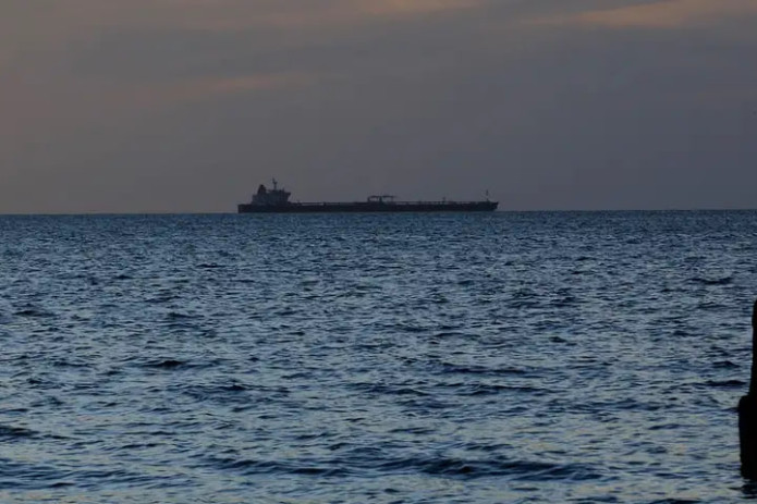 AQSh Karib dengizida yettinchi neft tankerini qo'lga oldi