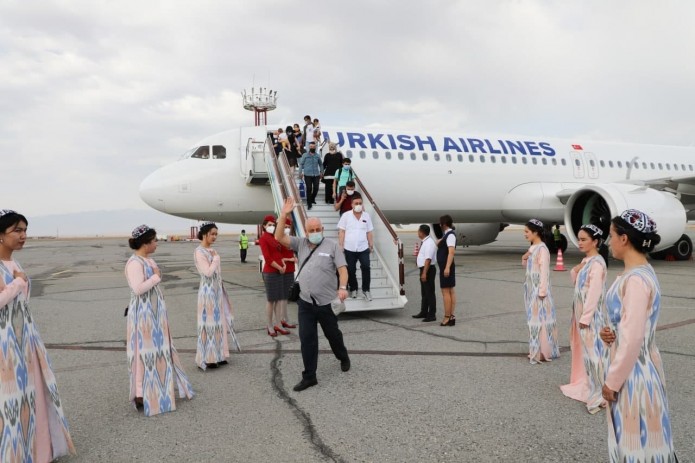 «Turkish Airlines» осуществила первый рейс из Стамбула в Фергану