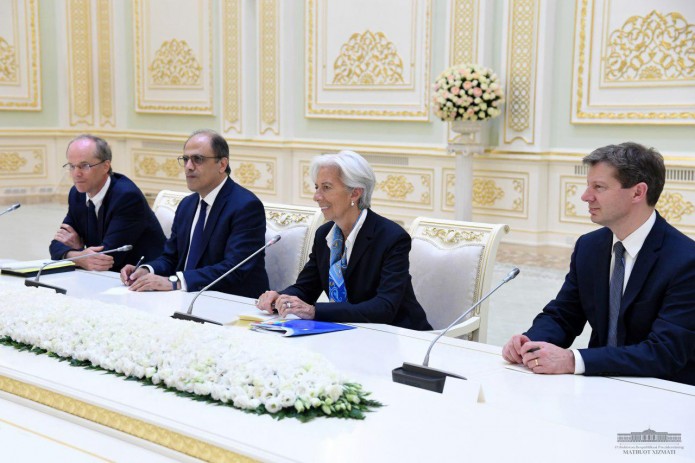 Президент Узбекистана принял директора-распорядителя МВФ Кристин Лагард