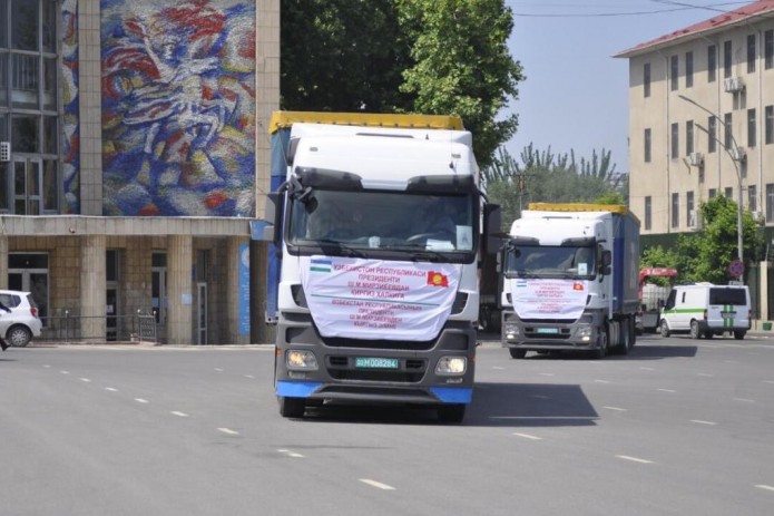 Узбекистан отправил вторую гуманитарную помощь Кыргызстану