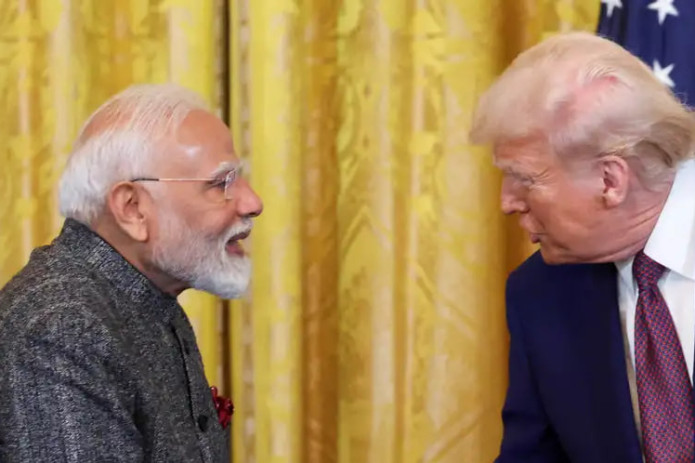 Tramp: Hindiston Rossiyadan neft sotib olishni to'xtatishga rozi bo'ldi