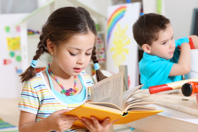 Чем больше в доме книг, тем успешнее учатся дети - исследования