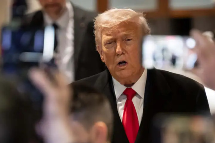 Tramp Grenlandiya bo'yicha kelishuvni e'lon qildi va tariflarni bekor qildi