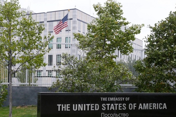 Госдепартамент США начал эвакуацию семей американских дипломатов из Украины
