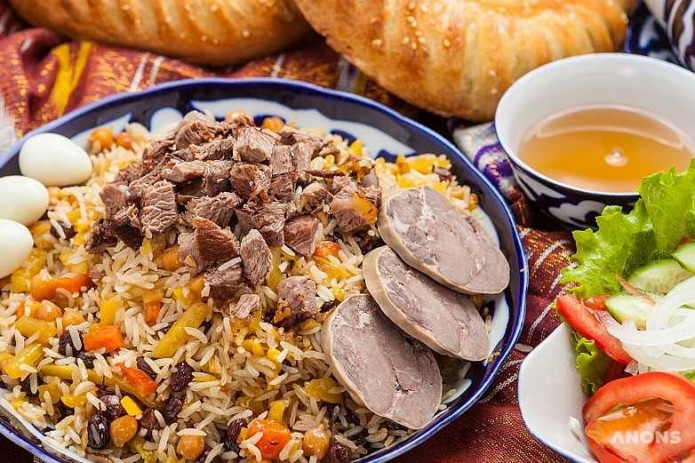 Где в Узбекистане готовят самый дорогой и дешевый плов?