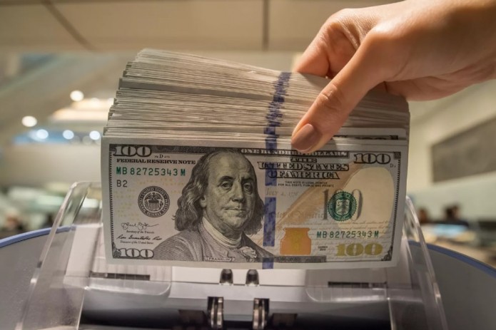 "Asosiy hamkor davlatlarning milliy valyutasi qadrsizlangan" — Markaziy bank dollar kursi keskin oshgani yuzasidan izoh berdi