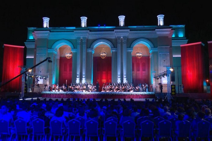 Alisher Navoiy nomidagi DAKT yangi mavsumni Open Air formatidagi konsert bilan boshladi