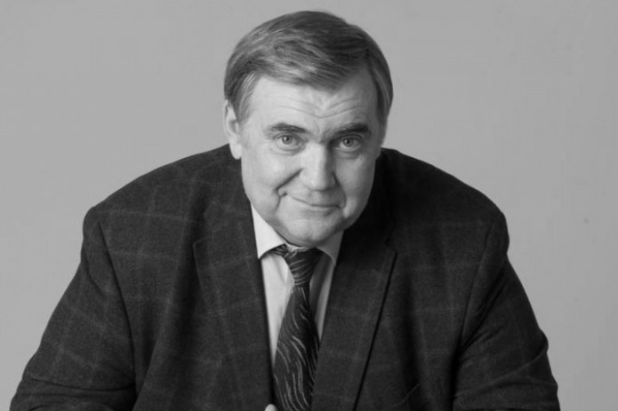 Умер спортивный комментатор Юрий Розанов. Ему было 59 лет