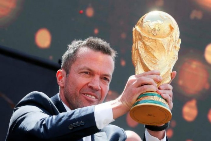 Трофей ЧМ вернулся в Москву