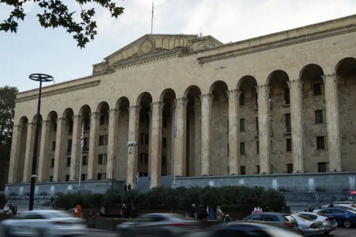 Gruziya chet eldan ovoz berishni taqiqladi