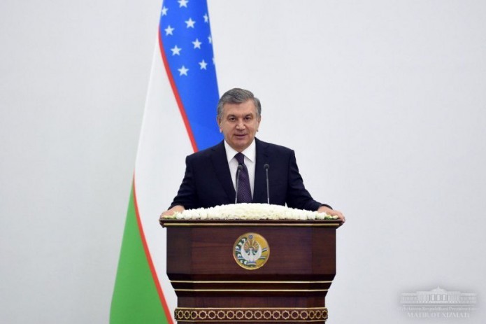 Президент наградил одаренных юношей Государственной премией «Мард ўғлон»