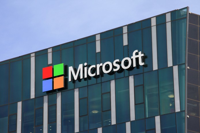 Капитализация Microsoft превысила $1 трлн после прогноза роста облачного бизнеса