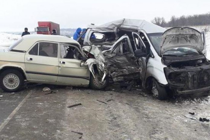 Под Саратовом в ДТП погибли двое узбекистанцев