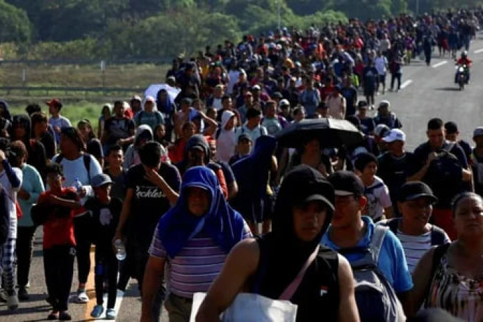AQShni o‘z xohishi bilan tark etadigan noqonuniy migrantlarga 1000 dollardan pul beriladi