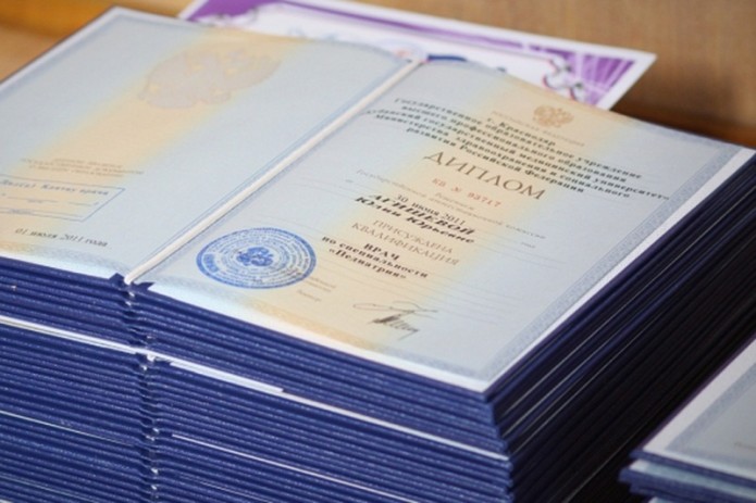 В Узбекистане упростили процесс нострификации иностранных дипломов