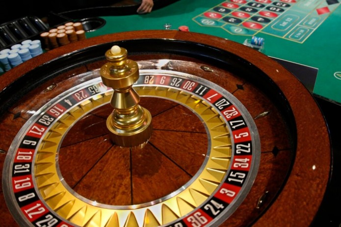 Президент Кыргызстана Садыр Жапаров хочет пополнить госбюджет за счёт легализации казино