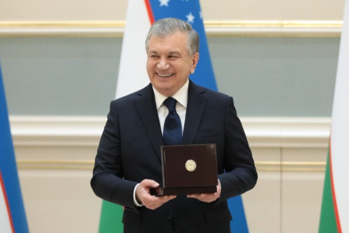 Prezident surxondaryolik tadbirkor Baxrom Raupovni "Do‘stlik" ordeni bilan mukofotladi