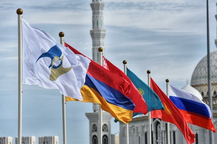 EDB analysts weigh pros of Uzbekistan’s accession into EAEU