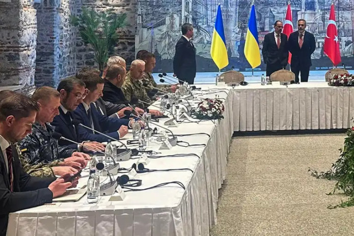 Ukraina Rossiya bilan tinchlik muzokaralarini to'xtatdi