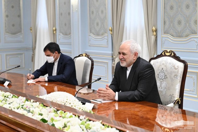 Президент Шавкат Мирзиёев принял министра иностранных дел Ирана