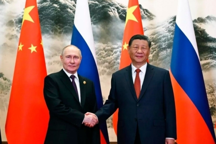 Si Szinpin Moskvada Vladimir Putin bilan uchrashdi