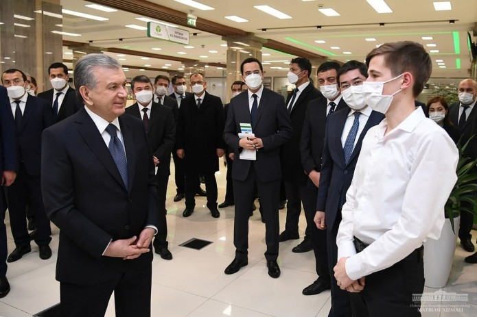 Шавкат Мирзиёев: Необходимо создать бухарский бренд в сфере IT