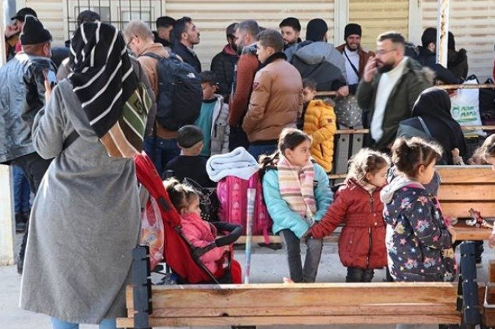 Turkiyaga qochib o‘tgan 273 mingdan ortiq suriyalik uyiga qaytgan