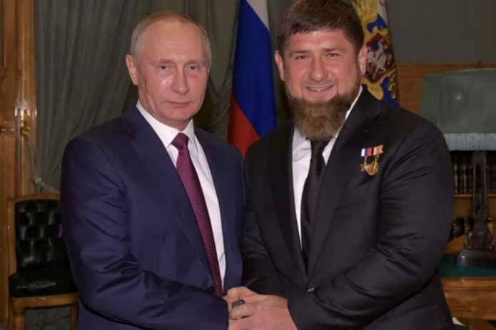 Checheniston hukumati Grozniydagi tumanga Putin nomini beradi