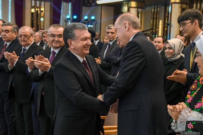 Шавкат Мирзиёев принял участие в церемонии открытия Народной библиотеки при Президенте Турции