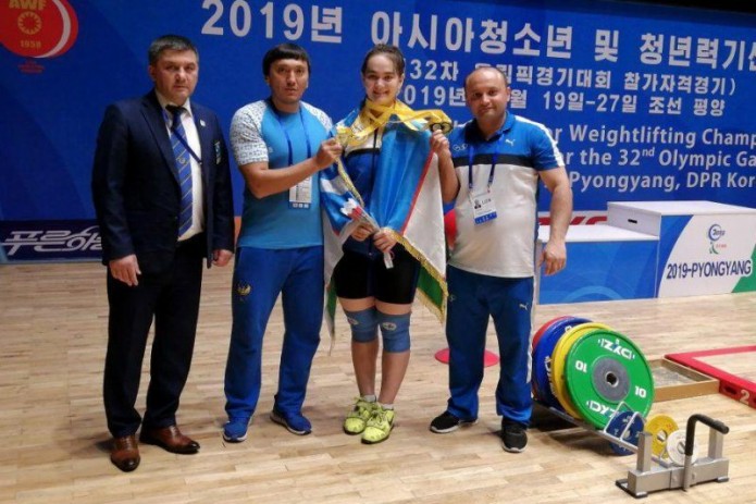 14 тяжелоатлетов Узбекистана стали призёрами чемпионата Азии