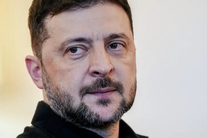 Zelenskiy Putinni saylovlarni nazorat qilishga urinishda aybladi