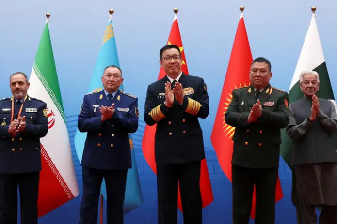 Hindiston va Rossiya S-400 havo mudofaa tizimlari va boshqa qurollarni yetkazib berishni muhokama qildi