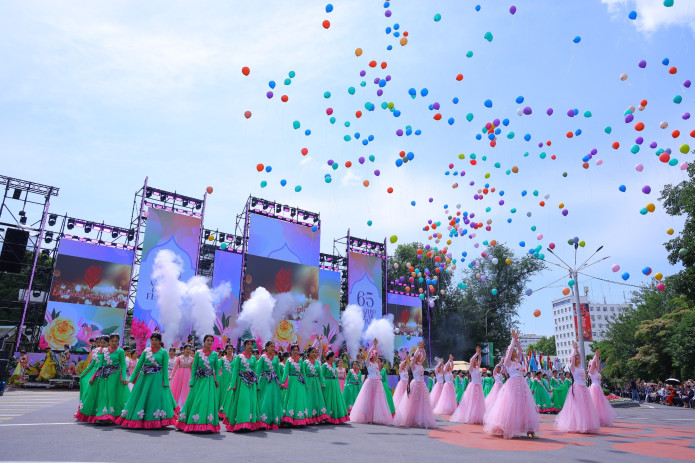 Namanganda 65-xalqaro “Gullar festivali”ga start berildi