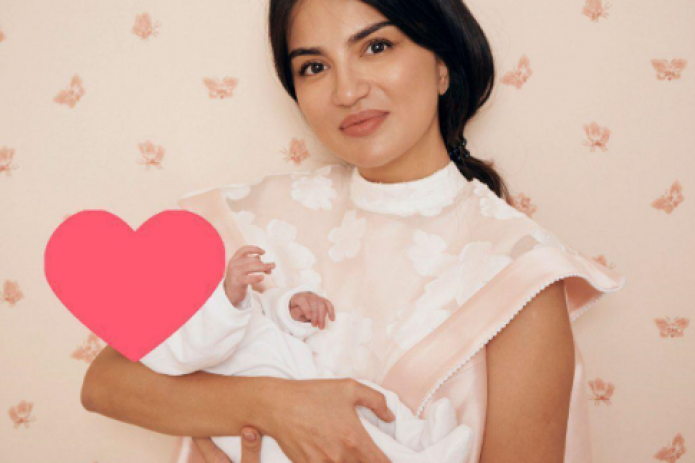 Саида Мирзиёева родила сына