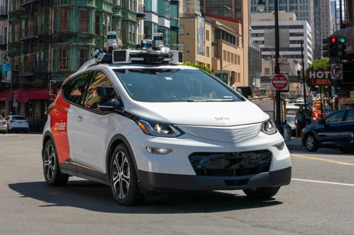 General Motors haydovchisiz taksi ishlab chiqarishdan voz kechdi