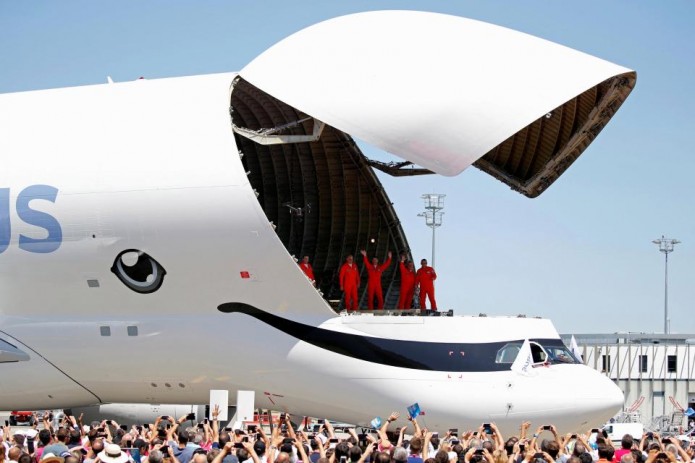 Airbus запустил в воздух "огромное млекопитающее”