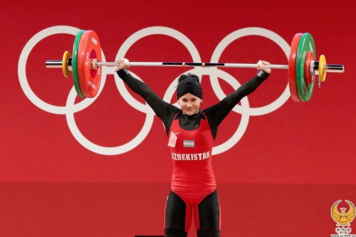 Токио-2020: Муаттар Набиевой удалось побить Олимпийский рекорд по тяжелой атлетике